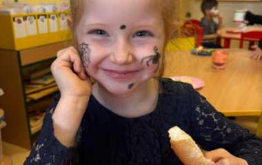 halloween p&aacute;rty - 6eee1b0e fbfd 4acd 8e65 9bc21162a6db 380x240