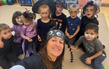 halloween p&aacute;rty - 73928a88 2542 42e2 961c 8eb31296f436 380x240