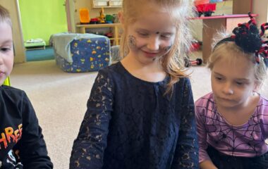 halloween p&aacute;rty - d55d1a30 a466 420f baa5 4ea19e42296b 380x240