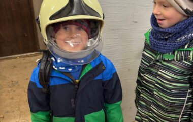 Na n&aacute;v&scaron;těvě v hasičsk&eacute; zbrojnici - 05c8fd54 900f 4ce9 8019 1b0c4af305b6 380x240