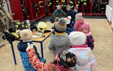 Na n&aacute;v&scaron;těvě v hasičsk&eacute; zbrojnici - 1cdf7189 c988 4291 b412 54e416ee5120 380x240