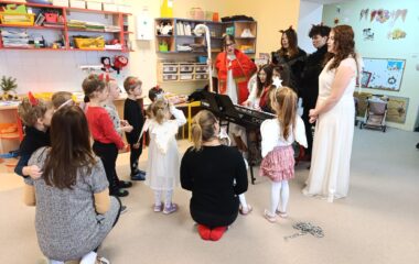 Mik, Miku, Mikul&aacute;&scaron; .... - 0a9ac8dd 143e 441f b68a bb02a9a1ff00 380x240