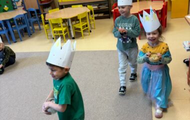 t&eacute;ma: tři kr&aacute;lov&eacute; a oslava nov&eacute;ho roku - 128b2473 19f3 43c7 bc77 46ec9747547b 380x240