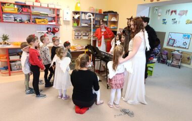 Mik, Miku, Mikul&aacute;&scaron; .... - 313c0bf6 8278 4d6d b395 e6d071a7b4d1 380x240