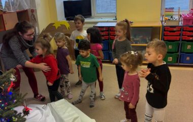 předv&aacute;nočn&iacute; čas - bff3c9d9 33b1 4e18 b4a2 ef470d95d0fc 380x240