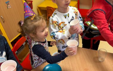 t&eacute;ma: tři kr&aacute;lov&eacute; a oslava nov&eacute;ho roku - c8371215 b830 49ce a6e9 b1d0838221d1 380x240