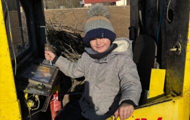 proch&aacute;zka k vlakov&eacute;mu n&aacute;draž&iacute; - 36cd4c3f 2f92 4a04 8e27 4ee67881404e 380x240