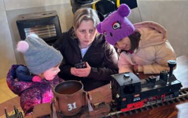 proch&aacute;zka k vlakov&eacute;mu n&aacute;draž&iacute; - 949d4419 6b82 4443 8069 3fed01042815 380x240