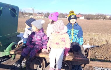 proch&aacute;zka k vlakov&eacute;mu n&aacute;draž&iacute; - a6eef514 8c6d 46a2 8a52 0b828b760be6 380x240