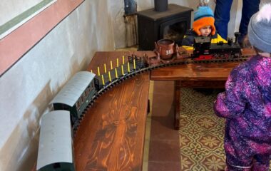 proch&aacute;zka k vlakov&eacute;mu n&aacute;draž&iacute; - d84c372f af7b 4701 a3aa 68202db2782f 380x240