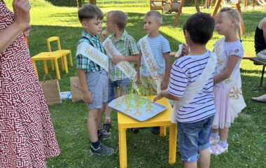 rozloučen&iacute; s před&scaron;kol&aacute;čky - IMG 3067 380x240