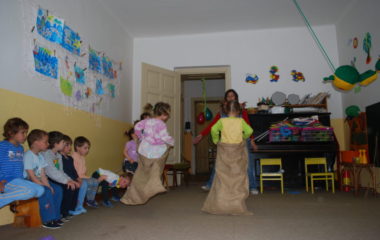 školní rok 2009 - 2010 - dětský den 2010 053 380x240