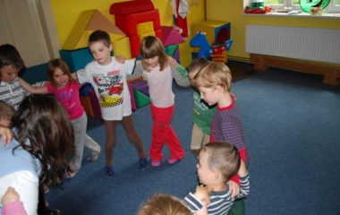 školní rok 2012 - 2013 - den dětí 9 380x240
