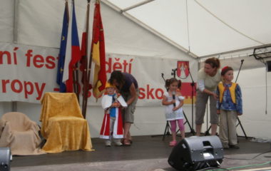 školní rok 2010 - 2011 - festival 2011 2 380x240