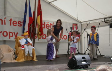 školní rok 2010 - 2011 - festival 2011 4 380x240