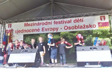 školní rok 2016 - 2017 - festival dětí 10 380x240