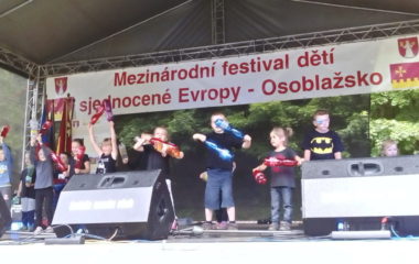 školní rok 2016 - 2017 - festival dětí 12 380x240