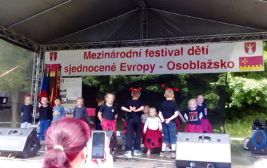 školní rok 2016 - 2017 - festival dětí 23 380x240