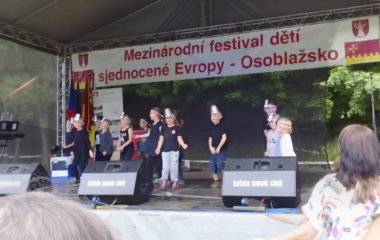 školní rok 2016 - 2017 - festival dětí 3 380x240