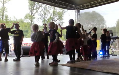školní rok 2016 - 2017 - festival dětí 35 380x240