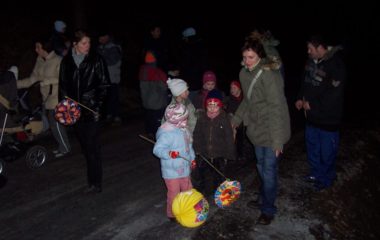 školní rok 2008 - 2009 - lampionový průvod 2008 152 380x240