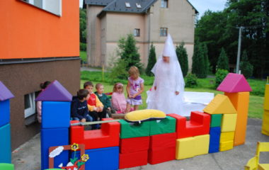 školní rok 2012 - 2013 - rozloučení 2013 5 380x240
