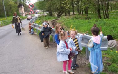 školní rok 2007 - 2008 - slet 2008 57 380x240