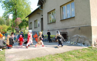 školní rok 2008 - 2009 - slet3 380x240