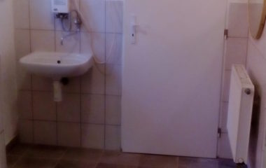letošní zvelebování naší školičky  -  moc za to děkujeme.... - DSC 5011 380x240