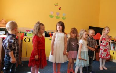 přáli jsme maminkám - DSC 0088 380x240