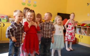 přáli jsme maminkám - DSC 0103 380x240