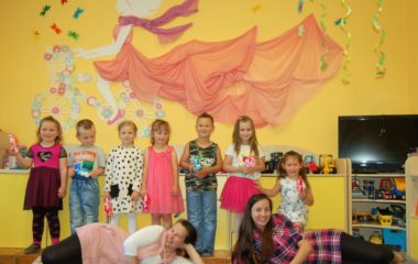 loučení s naší předškolačkou  :-( - DSC 0029 380x240