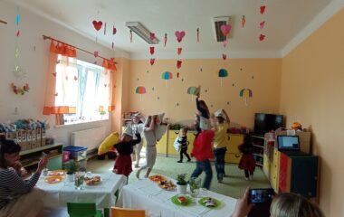 pro naše maminky :-) - IMG 20220513 151805 380x240