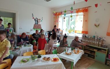 pro naše maminky :-) - IMG 20220513 151930 380x240
