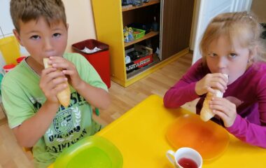 slavili jsme :-) - IMG 20220608 WA0042 380x240