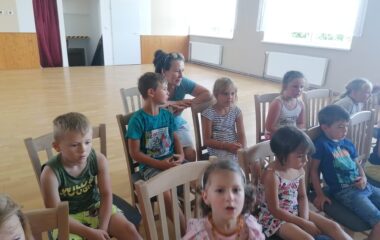 výlet za kamarády a shlédnuti divadelního představení "průzkumníci v Africe" - IMG 20220627 WA0071 380x240