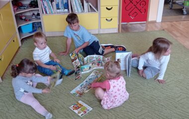 zapojení do projektu " Celé Česko čte dětem " - IMG 20220609 114658 380x240