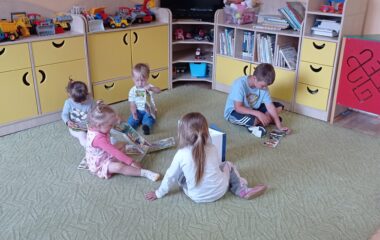 zapojení do projektu " Celé Česko čte dětem " - IMG 20220609 114728 380x240