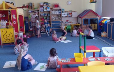 výlet za kamarády a shlédnuti divadelního představení "průzkumníci v Africe" - IMG 20220627 083654 380x240