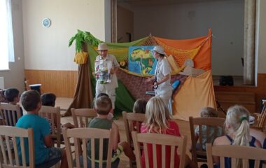výlet za kamarády a shlédnuti divadelního představení "průzkumníci v Africe" - IMG 20220627 125634 380x240