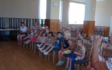výlet za kamarády a shlédnuti divadelního představení "průzkumníci v Africe" - IMG 20220627 130247 380x240