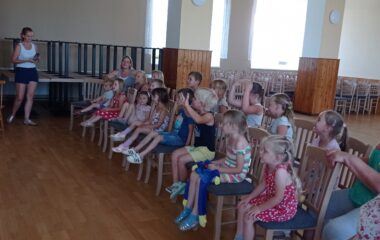 výlet za kamarády a shlédnuti divadelního představení "průzkumníci v Africe" - IMG 20220627 130255 380x240
