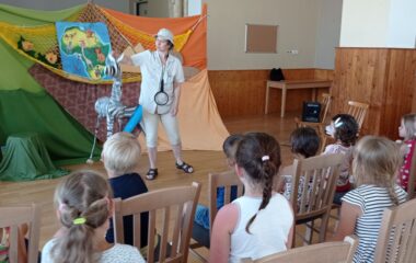 výlet za kamarády a shlédnuti divadelního představení "průzkumníci v Africe" - IMG 20220627 131944 380x240