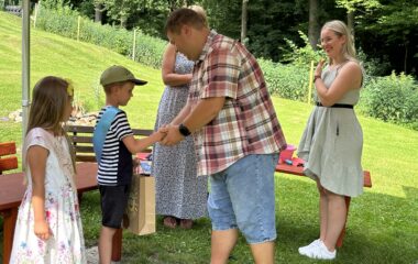 pasování předškoláků :-) - IMG 4196 380x240