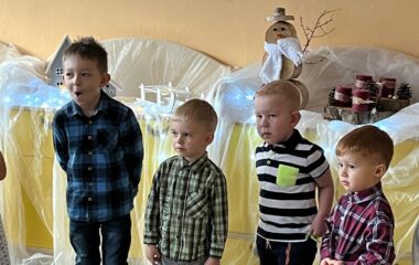 vánoční besídka - 5676cfb8 4841 4f0b 9d10 f72254546f3e 380x240