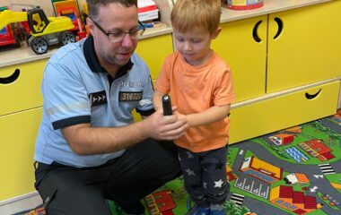 Návštěva Policie ČR u nás ve školce - 56adccf8 f64e 4486 abd6 ae84e31e9572 380x240