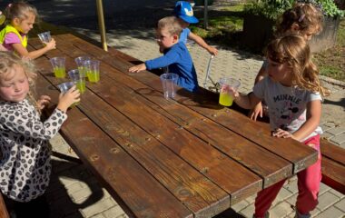 těšili jsme se do školky... - 69336d6f a218 4b17 b82e 5d47ba3947df 380x240