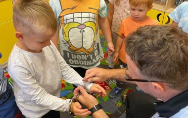 Návštěva Policie ČR u nás ve školce - 85d9a399 b474 4e2d 9e4d 742cfda6e64e 380x240