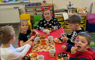 den plný strašidel ... - 2bce70eb bda0 4592 892a 08b34f838d50 380x240