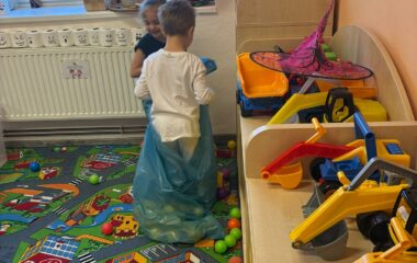 den plný strašidel ... - ceea3cda c11c 49cb 94c7 99b686d630ae 380x240